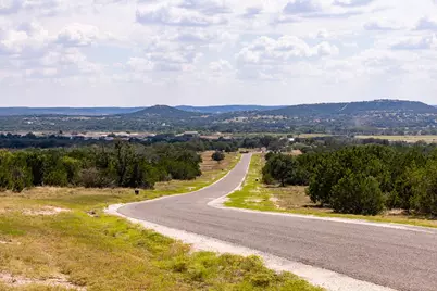 228 Dark Sky Path, Kerrville, TX 78028 - Photo 16