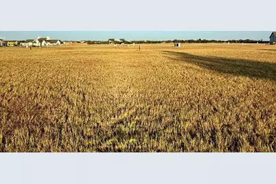 312 Interlaken St., Fredericksburg, TX 78624 - Photo 4