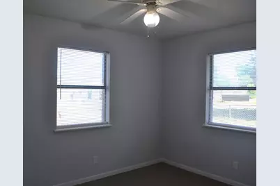 204 Green Meadows Lane, Fredericksburg, TX 78624 - Photo 12