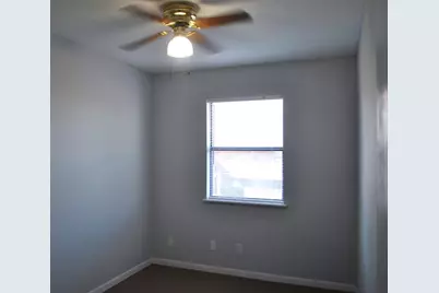 204 Green Meadows Lane, Fredericksburg, TX 78624 - Photo 8