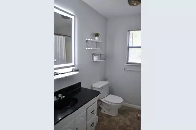 204 Green Meadows Lane, Fredericksburg, TX 78624 - Photo 10