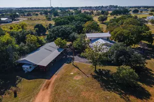 959 S Eagle St, Fredericksburg, TX 78624 - Photo 8