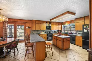 959 S Eagle St, Fredericksburg, TX 78624 - Photo 26