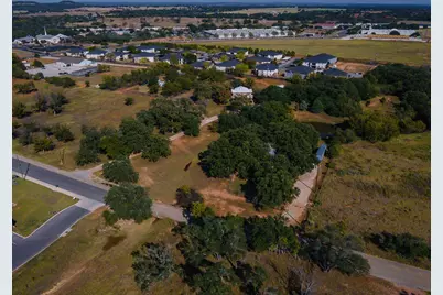 959 S Eagle St, Fredericksburg, TX 78624 - Photo 6