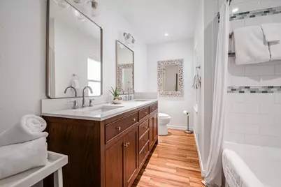 803 W Travis St, Fredericksburg, TX 78624 - Photo 28