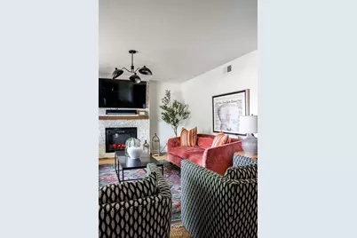 803 W Travis St, Fredericksburg, TX 78624 - Photo 22