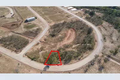 153 Resort Ct, Fredericksburg, TX 78624 - Photo 4