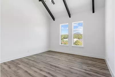 1827 N Foothills Drive, Kerrville, TX 78028 - Photo 14