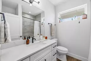 908 Smokey Oak Dr, Fredericksburg, TX 78624 - Photo 22