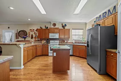 259 Burr Oak Trail, Harper, TX 78631 - Photo 10