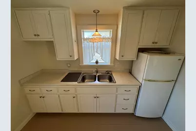 605 S Washington St #A, Fredericksburg, TX 78624 - Photo 8