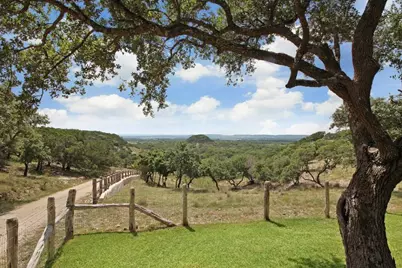 6507 N State Hwy 16, Fredericksburg, TX 78624 - Photo 82