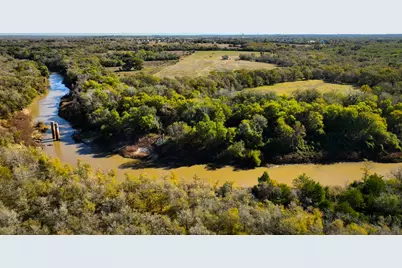 308 Pebble Loop Dr, Navasota, TX 77868 - Photo 2