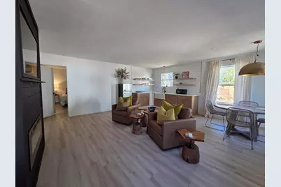 421 E Orchard St, Fredericksburg, TX 78624 - Photo 4