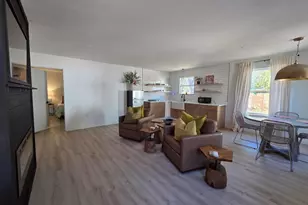 421 E Orchard St, Fredericksburg, TX 78624 - Photo 4