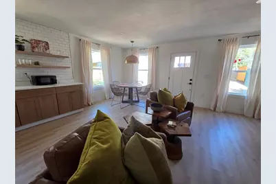 421 E Orchard St, Fredericksburg, TX 78624 - Photo 14