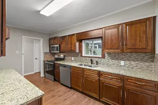 224 W Lower Crabapple Rd, Fredericksburg, TX 78624 - Photo 10