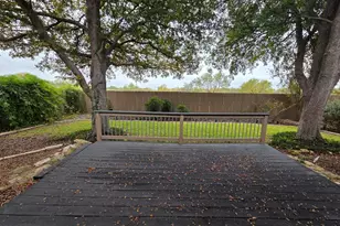 323 Chase Oaks Pl, Fredericksburg, TX 78624 - Photo 16