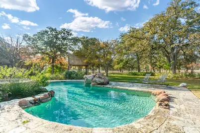 230 Lakewood Lane, Fredericksburg, TX 78624 - Photo 12