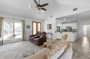 2747 Lower Crabapple Rd, Fredericksburg, TX 78624 - Photo 14