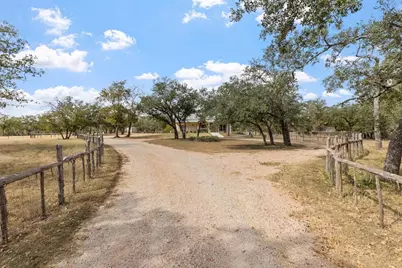 2747 Lower Crabapple Rd, Fredericksburg, TX 78624 - Photo 4