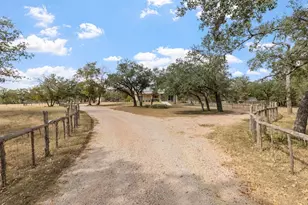 2747 Lower Crabapple Rd, Fredericksburg, TX 78624 - Photo 4