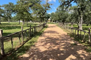 2747 Lower Crabapple Rd, Fredericksburg, TX 78624 - Photo 2