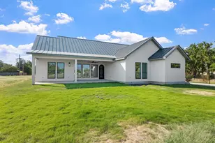 214 Woodcrest, Fredericksburg, TX 78624 - Photo 18
