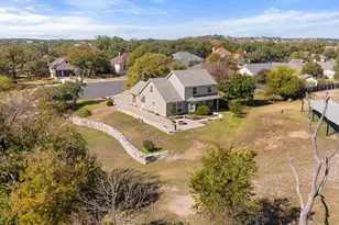 1201 Doe Run Hollow, Fredericksburg, TX 78624 - Photo 2