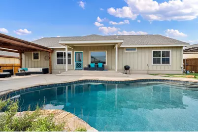 707 Englemann Oak Dr, Fredericksburg, TX 78624 - Photo 2