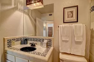 409 W Water St, Kerrville, TX 78028 - Photo 22