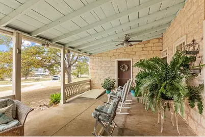 1447 Royal Oaks Loop, Fredericksburg, TX 78624 - Photo 4