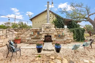 1447 Royal Oaks Loop, Fredericksburg, TX 78624 - Photo 18