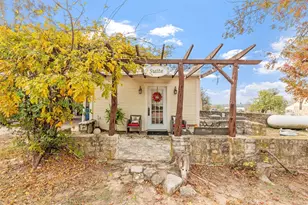 1447 Royal Oaks Loop, Fredericksburg, TX 78624 - Photo 22