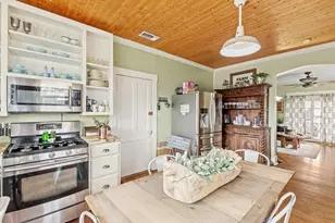 1447 Royal Oaks Loop, Fredericksburg, TX 78624 - Photo 10