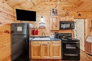 1447 Royal Oaks Loop, Fredericksburg, TX 78624 - Photo 82