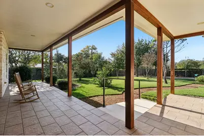 802 Avenue C, Fredericksburg, TX 78624 - Photo 6