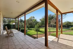 802 Ave C, Fredericksburg, TX 78624 - Photo 6