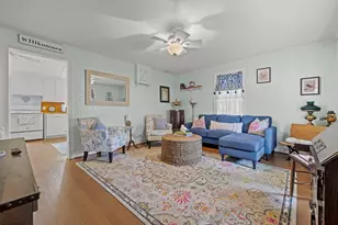 606 N Adams St, Fredericksburg, TX 78624 - Photo 4