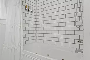 606 N Adams St, Fredericksburg, TX 78624 - Photo 18