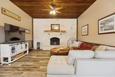 383 Elm Pass II Rd, Center Point, TX 78010 - Photo 22