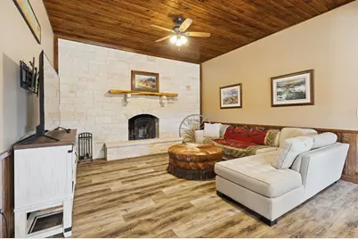 383 Elm Pass II Rd, Center Point, TX 78010 - Photo 12