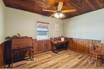 383 Elm Pass II Rd, Center Point, TX 78010 - Photo 20