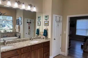 324 Ellebracht Dr, Fredericksburg, TX 78624 - Photo 18