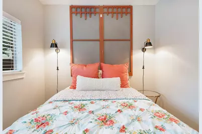 129 E Evergreen, Boerne, TX 78006 - Photo 20