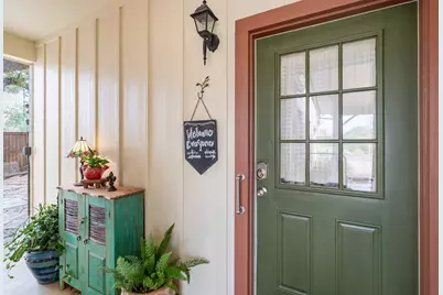 129 E Evergreen, Boerne, TX 78006 - Photo 16