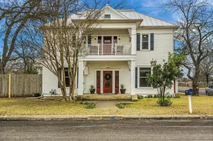 601 Bell St, Fredericksburg, TX 78624 - Photo 1