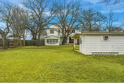 601 Bell St, Fredericksburg, TX 78624 - Photo 34