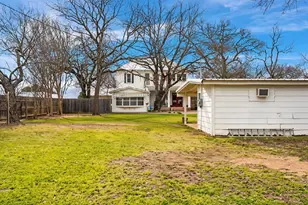 601 Bell St, Fredericksburg, TX 78624 - Photo 32