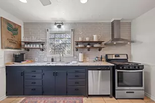 110 Beverly Dr, Fredericksburg, TX 78624 - Photo 10